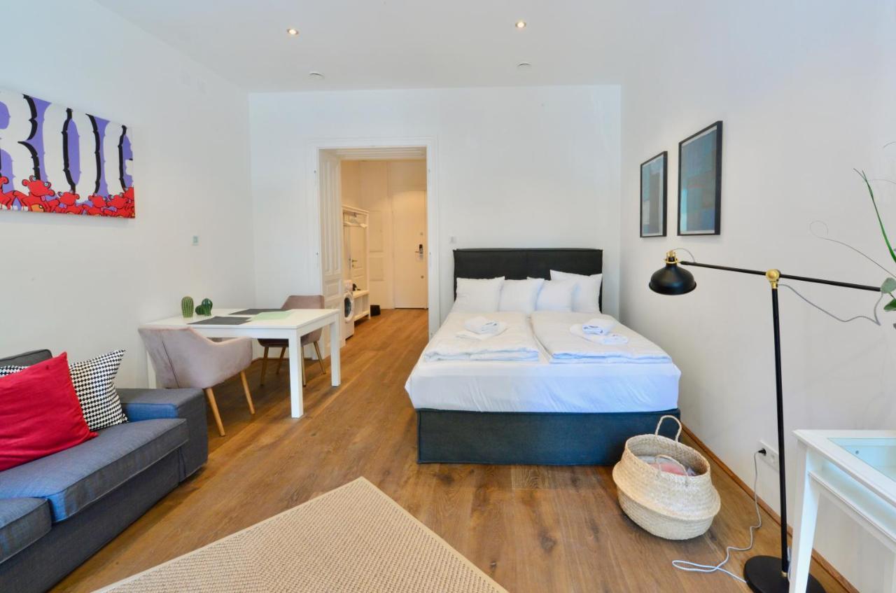 Charming Studio In Servitenviertel I Apartment Wina Bagian luar foto