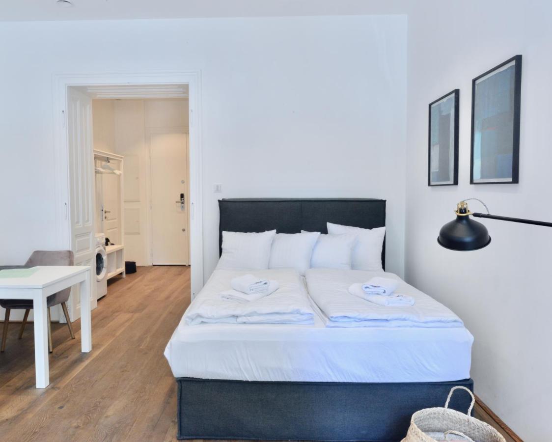 Charming Studio In Servitenviertel I Apartment Wina Bagian luar foto